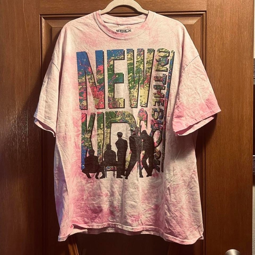 New kids on the block pink tie dye that M/L EUC